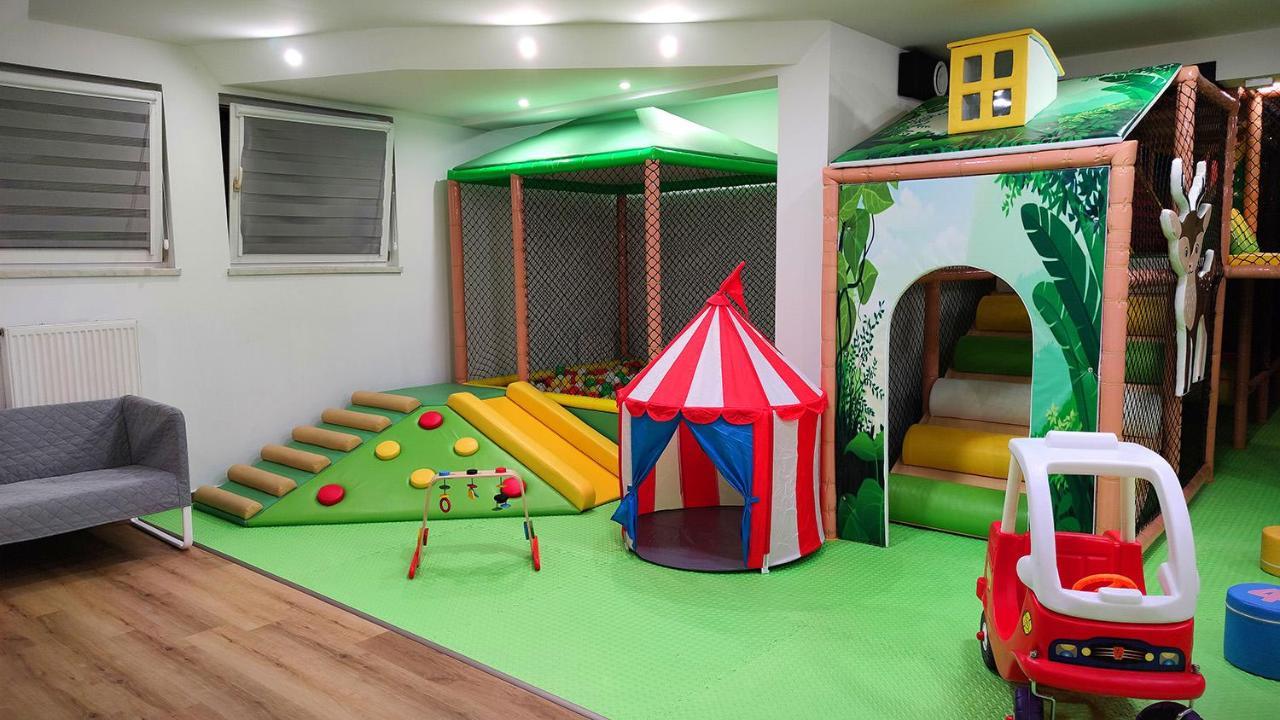 Sajmino Family House Hotel Ostroda Ngoại thất bức ảnh