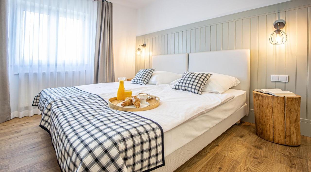 Sajmino Family House Hotel Ostroda Ngoại thất bức ảnh