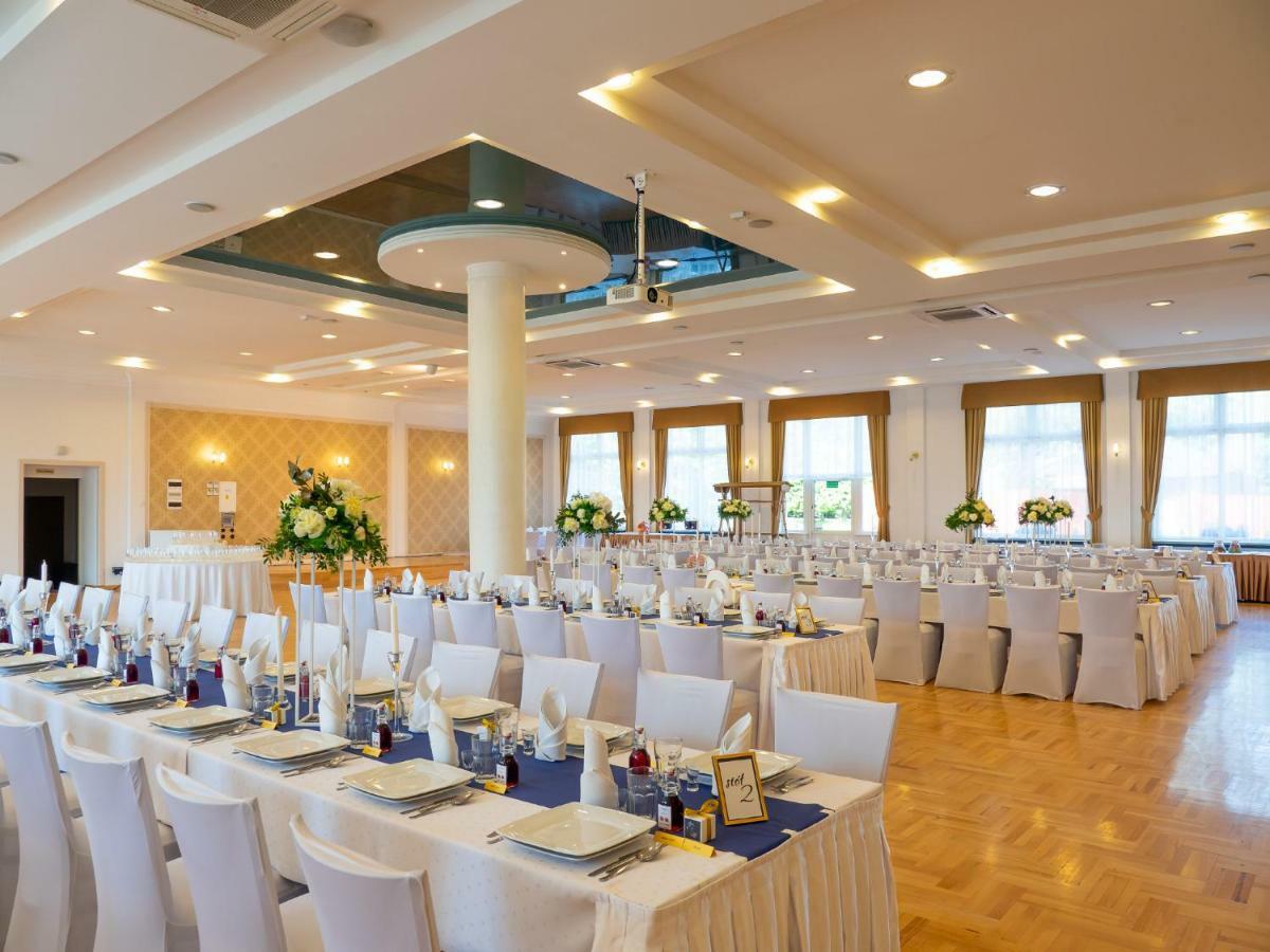 Sajmino Family House Hotel Ostroda Ngoại thất bức ảnh
